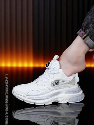 Lee轻奢高端运动跑步篮球鞋,扎实用料,厚底增高减震,透气不臭脚,穿上如履平地。