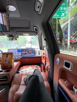 如果你也想内饰光亮干净,试试这个汽车内饰镀膜湿巾吧 #清洁湿巾 #内饰深度清洁 #汽车好物 #车载好物 #汽车装饰