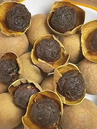 这款桂圆干来自泰国清迈,个大肉厚,果肉香甜,喜欢吃的点下方链接囤点试试#桂圆干#龙眼#零食推荐