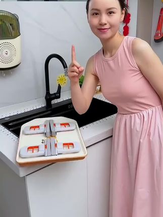 再也不用洗抹布了,手都不用沾水,经常做家务的一定要试试#迷你小拖把 #生活好帮手 #免手洗拖把,#超便宜#好物种草