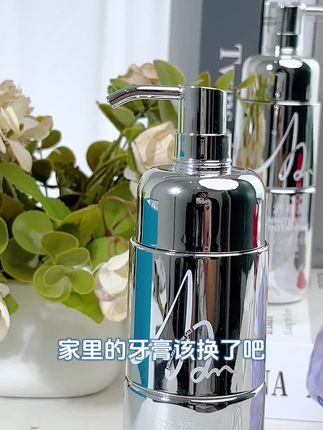 发6件,发6件,拍一到手6件,里面有3支正装160g喜马拉雅雪盐牙膏,再送你3支软毛牙刷,赶紧点击购物车薅羊毛吧。