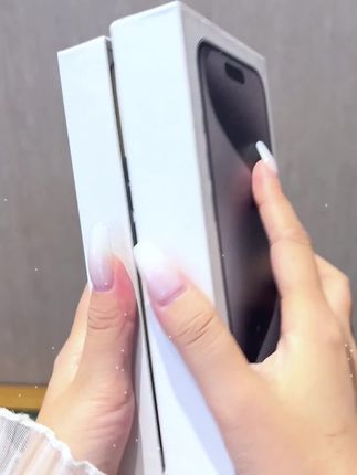 超可爱的露比公主,立体公仔大视窗手机壳,隐形折叠支架高级又精致~
