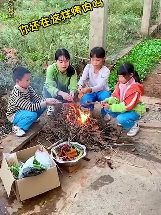 便携式#折叠烧烤炉 户外露营或者在家都可以烧烤#烧烤架#户外烧烤#露营烧烤