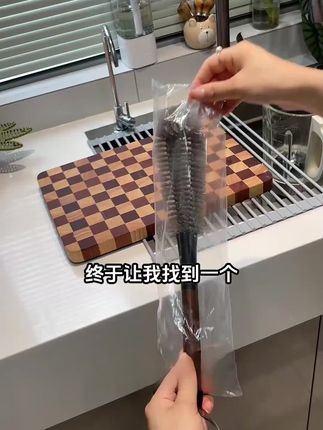 榨汁机 豆浆机大水杯用它轻松刷干净,接触面大 ,手柄还长,真的太好用了#长柄杯刷 #生活好帮手 #水壶刷子#实用好物