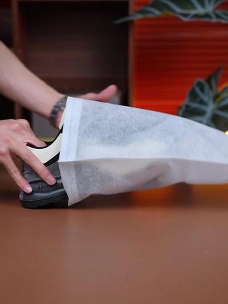 木林森2025秋季板鞋,百搭款式轻松搭配各种服饰