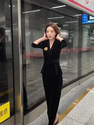 这样穿显高又显瘦的连衣裙,不挑身材,谁穿谁好看!