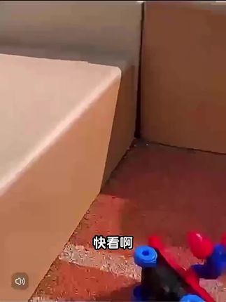 蜘蛛侠 + 360° 旋转滑板,这玩具太会了