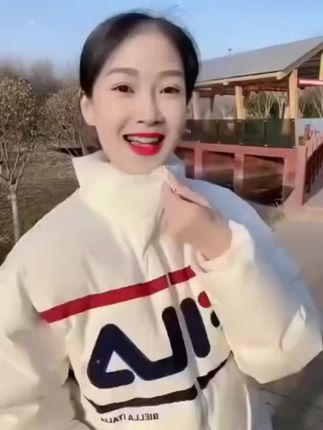 降温了,冬天寒风刺骨,脖子怕进风的姐妹看过来#三角围巾围脖#加绒加厚#保暖#防风#防寒喜欢的赶紧囤