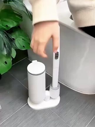 这个马桶刷、一次性的自带清洁液,泡沫丰富,用完直接丢,干净又卫生!
