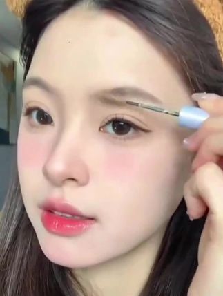 果然染眉膏只有一次和无数次,韩女妆容是精髓就是它没错了~ #染眉膏 #韩系妆容 #防水防汗不晕染 #新手化妆教程