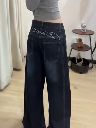 有被这个裤子惊艳到!!!#秋季日常实用穿搭思路分享#解锁秋季一周色彩穿搭#弯刀裤#秋冬穿搭