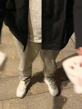 天气一下子就变冷啦!提前收到了臭宝送的可爱猫猫手套!软乎乎的 好可爱!#礼物 #保暖又好看