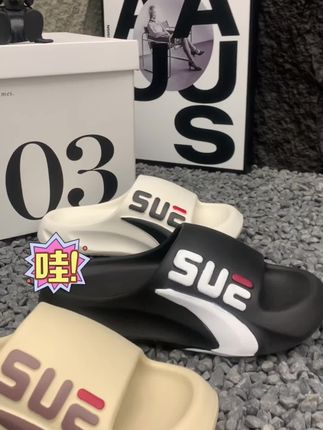 男士拖鞋很好穿,回购率非常高,家里来客人备着也很方便#软底软面穿上超舒服 #男士拖鞋 #好穿不累脚