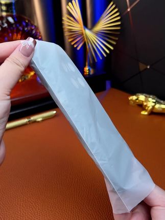 华为Mate 70 Pro 镜头全包保护!采用高档皮质 手感更加舒适。摄像头也不怕磕碰。镜头全包设计提供全方位保护8/20混